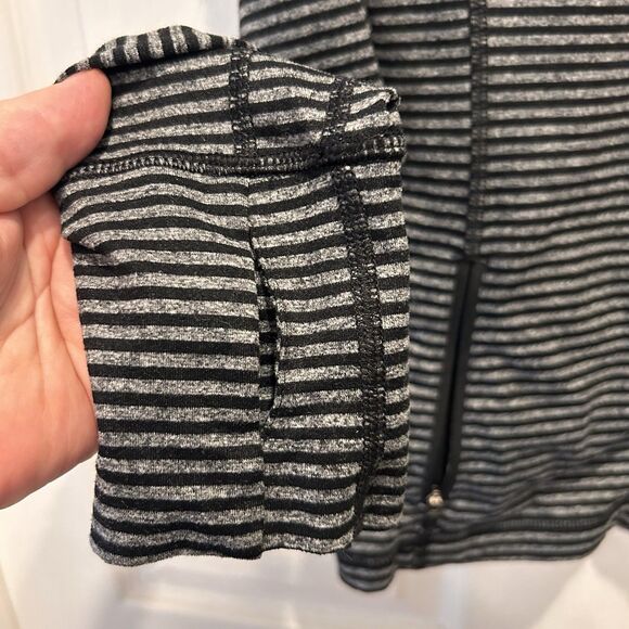 RBX Women’s Small Full Zip Lightweight Activewear‎ Jacket Black Gray Striped - Picture 4 of 8